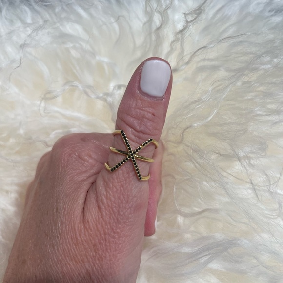 Ring with adjustable back - Picture 1 of 3